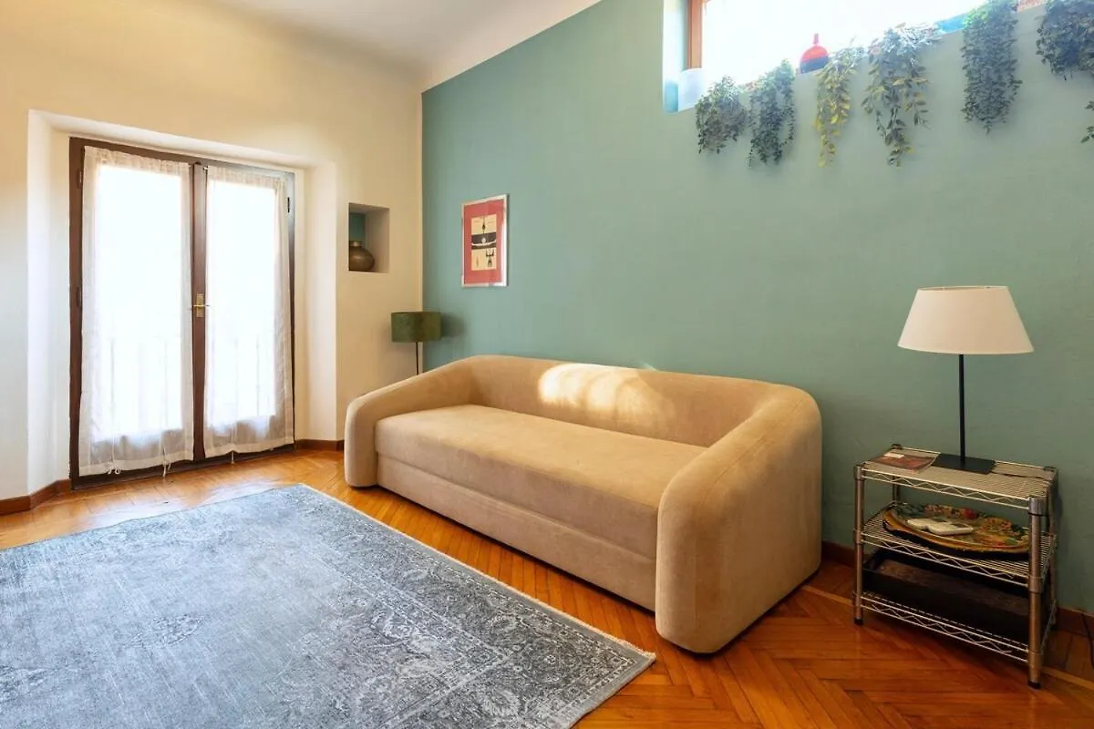 Central, Quiet And Strategic Apartment Milán Italia